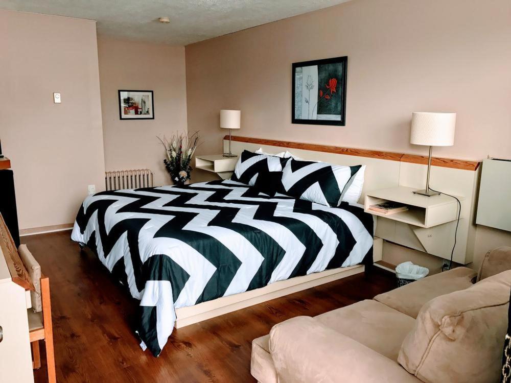 Motel Belle Riviere Saint-Jean-sur-Richelieu Exteriér fotografie