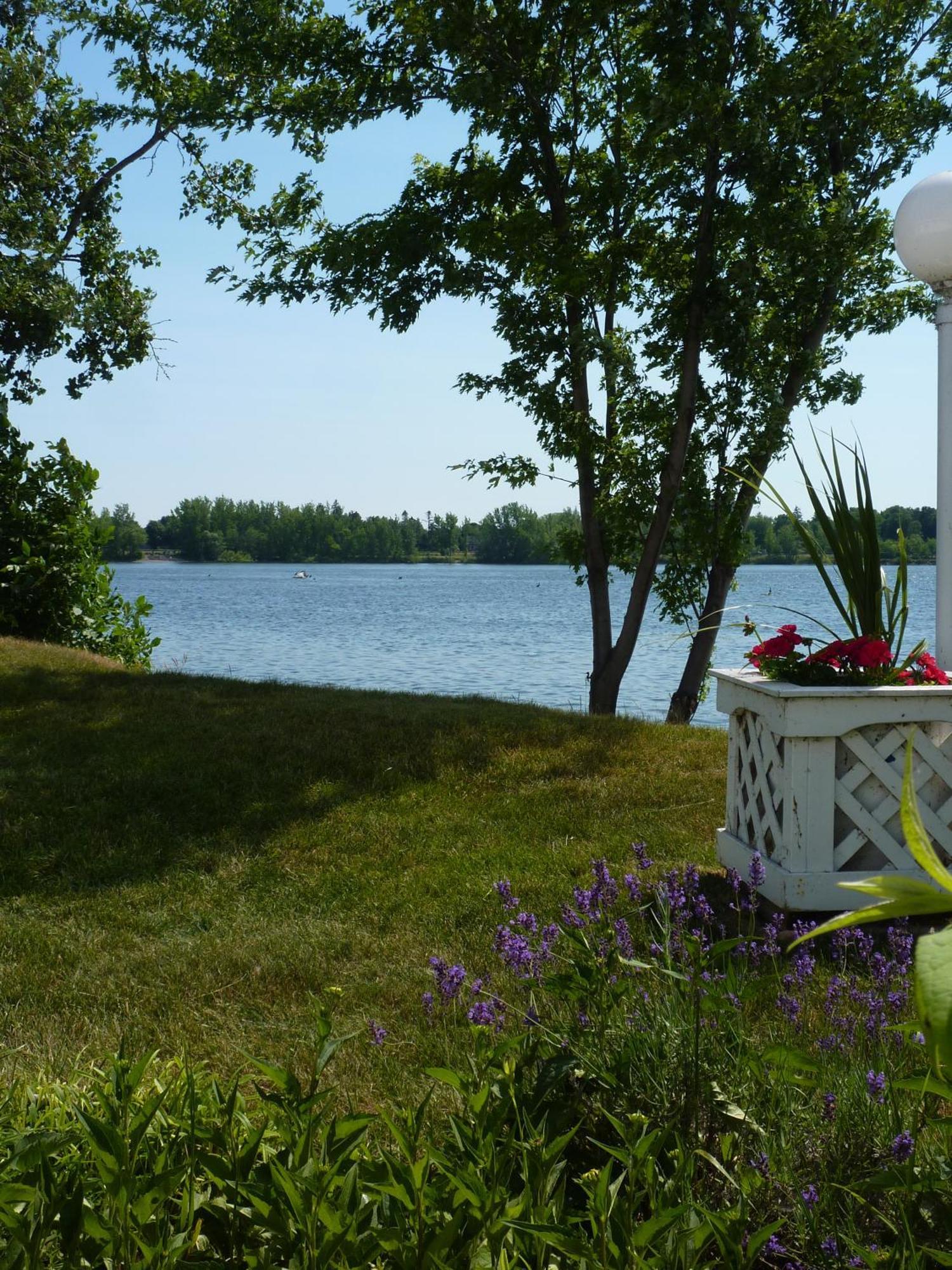 Motel Belle Riviere Saint-Jean-sur-Richelieu Exteriér fotografie