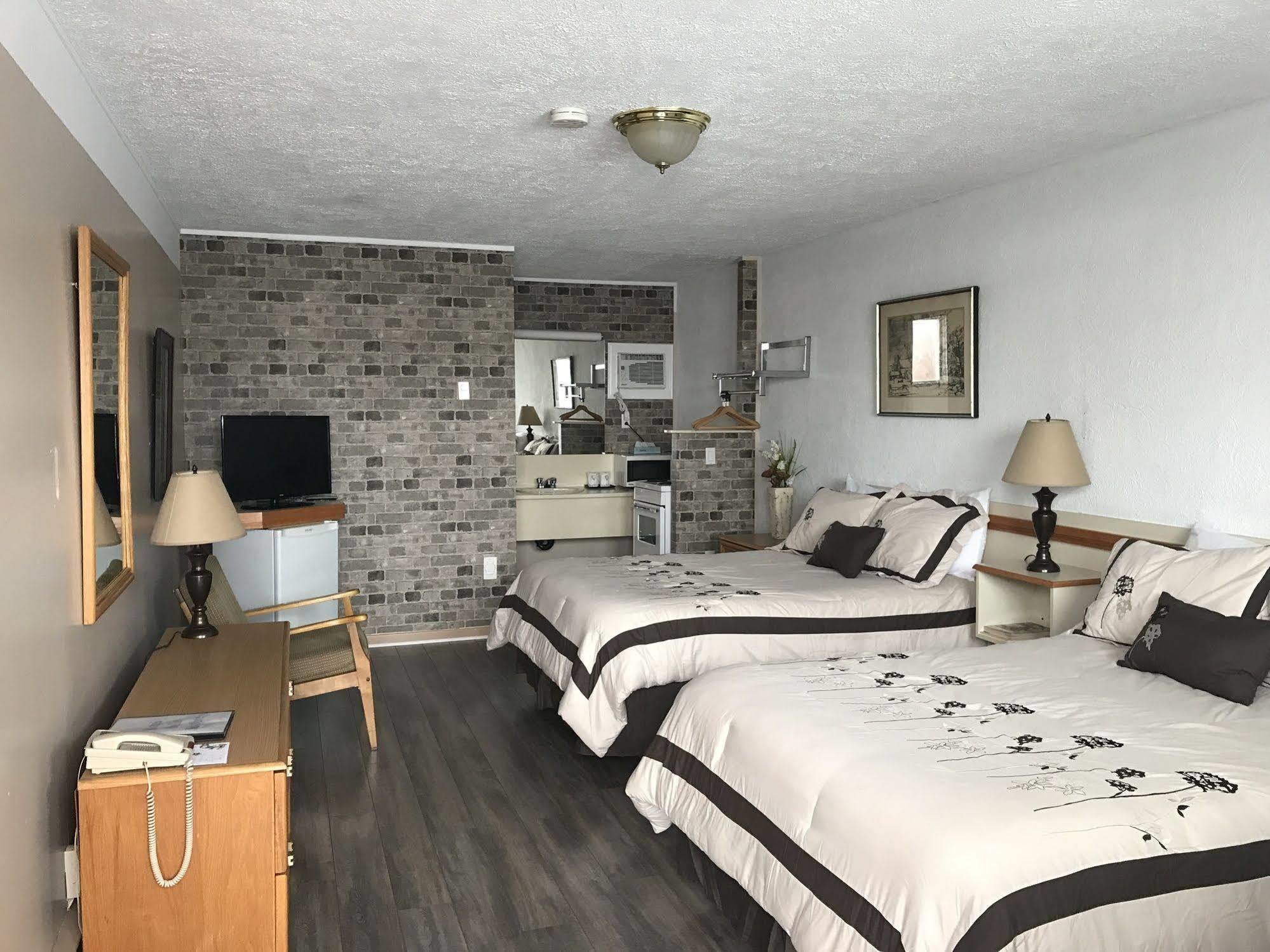 Motel Belle Riviere Saint-Jean-sur-Richelieu Exteriér fotografie